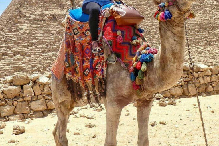 Giza: Private Half-Day Pyramids with Lunch at Villa Khufu