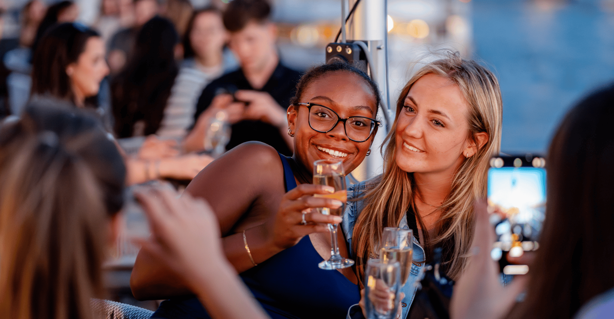 Budapest: Unlimited Prosecco, Beer and Aperol Spritz Cruise photo 12