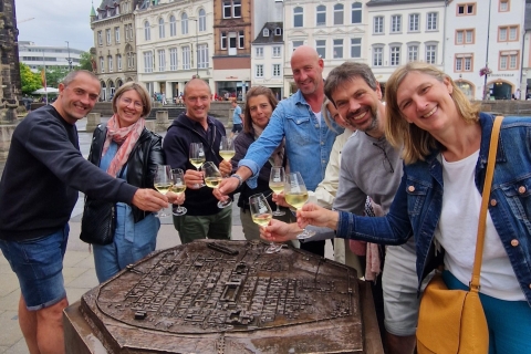 Trier: Geführte Stadtrundfahrt mit WeinprobeTour auf Englisch