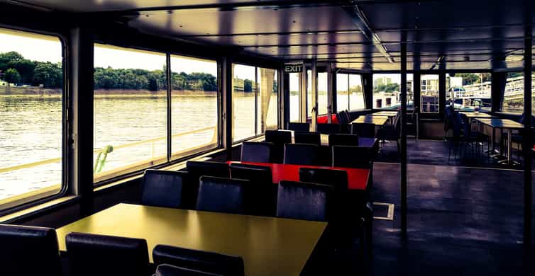 Budapest: City Highlights Sightseeing Cruise photo 10