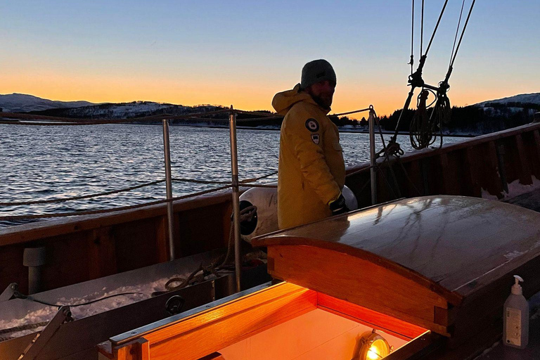 Full day boat trip by Hermes II to old trading post