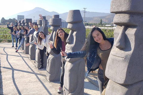 From Santiago: VIP Tour to Valparaiso, Viña del Mar, Wine, and Moai