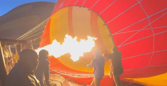 Dubai: Hot Air Balloon with Camel, ATV, & Horse Ride Options