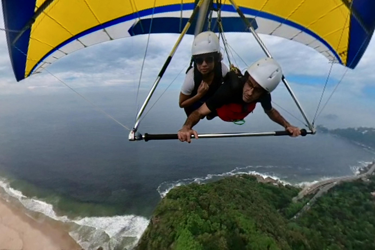 Rio de Janeiro: Unforgettable Hang Gliding Experience