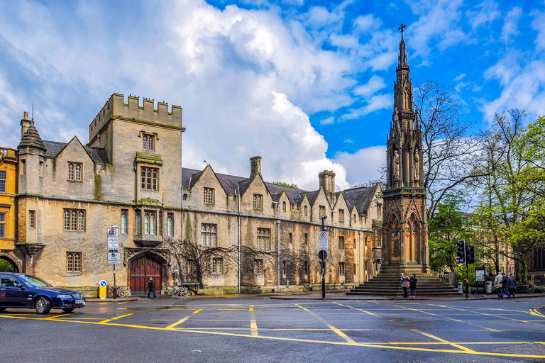 Oxford Walking Tour with Audioguide & HO-HO Bus Tour Option 48h Hop-On Hop-Off Bus & Walking Tour with Audio Guide