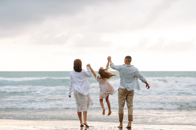 Gran Canaria: Las Palmas - Beach & City Private Photoshoot Super Premium: 75 photos | 90 mins