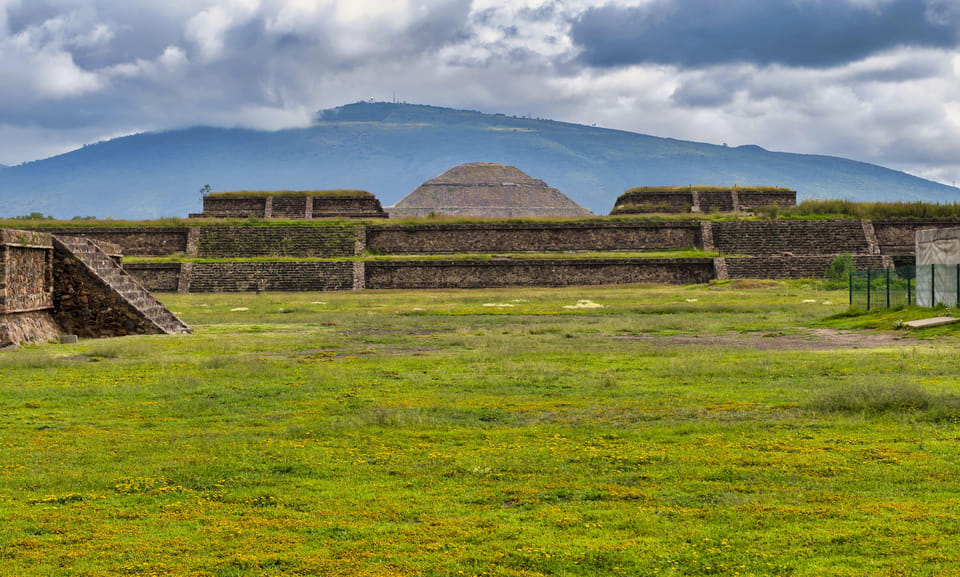 Su propio camino en Teotihuacan, Tour privado y exclusivo - Housity