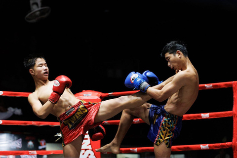 Chiang Mai: VIP Muay Thai Night with Free Drinks