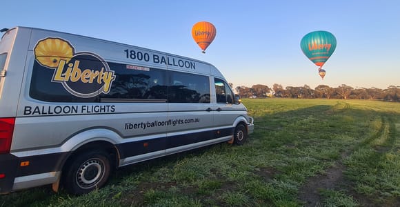 Perth to Northam: Balloon flight including shuttle bus