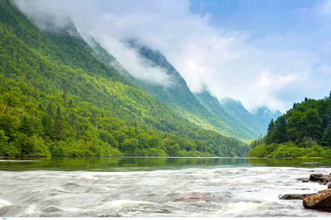 All-Inclusive Guided Hike to Jacques-Cartier National Park All-Inclusive Guided Hiking Tour