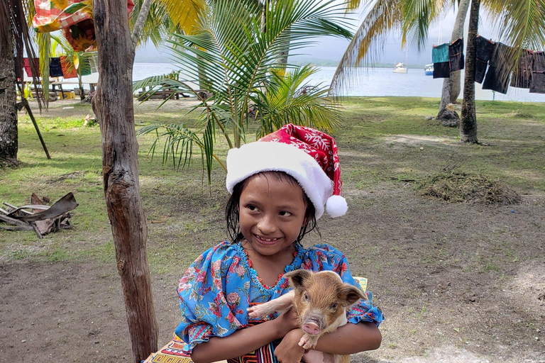 2 Days in Remote San Blas + Tour to magical Cambombia Island