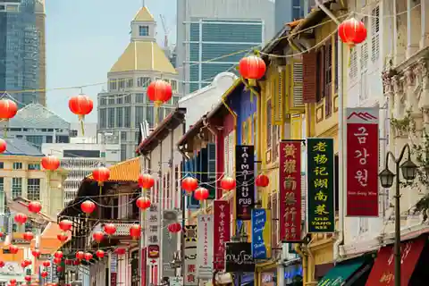 Walking Tour: Exploring Singapore’s Chinatown !