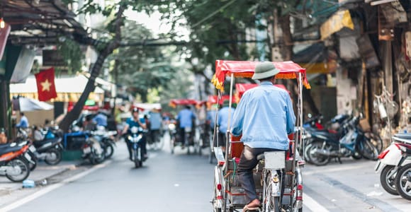 Hanoi: Old Quarter Cyclo Ride & Optional Street Food Tour