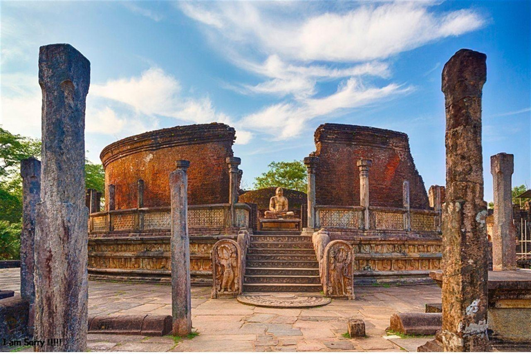 De Colombo: Viagem de 1 dia a Sigiriya e Polonnaruwa com tudo incluído