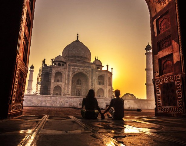 Visit From Agra Half Day Sunrise Tour of Taj Mahal with Agra Fort in Agra, India