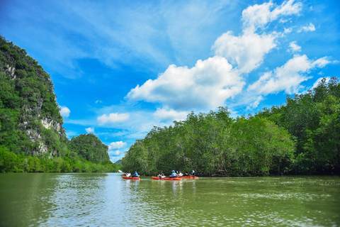 Krabi: tour in kayak delle mangrovie nascoste con extra opzionaliTour guidato di un giorno intero in kayak con pranzo e massaggio