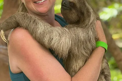 Daniel Johnson Monkey & Sloths Island Tour Combo