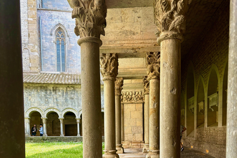 From Madrid: Check out Segovia and have a toast at a family winery From Madrid: Explore Segovia and toast at a family winery