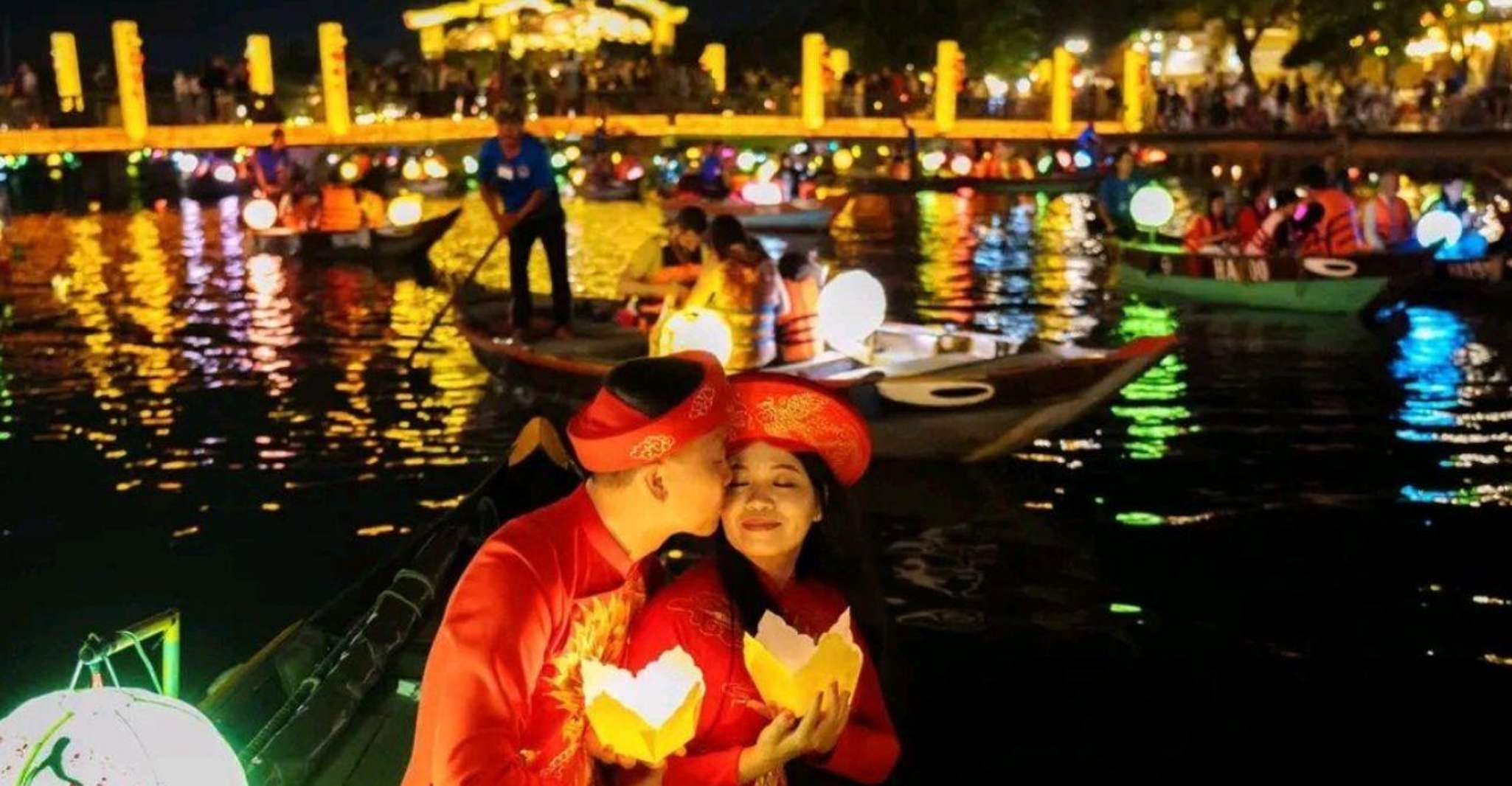 Hoi An, Hoai River Boat Trip by Night with Release Lantern - Housity