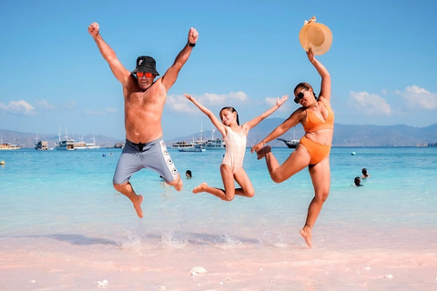 Labuan Bajo: 6 Island Komodo Speedboat Day Trip & Snorkeling