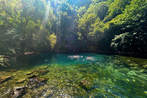 Split: Passeio de quadriciclo ATV com banho de cachoeira e almoço