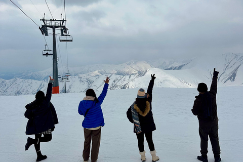 Tbilisi: Private Gudauri tour with photographer guide
