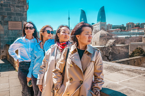 巴库：私人老城区与石油时代遗产漫步及摄影之旅巴库：私人老城区与石油时代遗产漫步及摄影体验