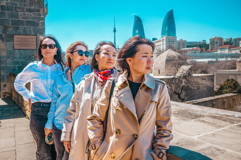 巴库：私人老城区与石油时代遗产漫步及摄影之旅巴库：私人老城区与石油时代遗产漫步及摄影体验