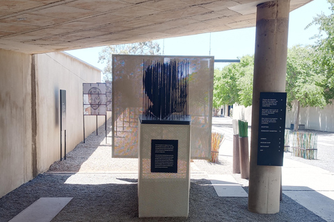 Johannesburg: Private Guided City Tour with Apartheid Museum