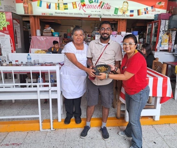 Mexico City: Tastes, Markets & Salsa Making Fun!