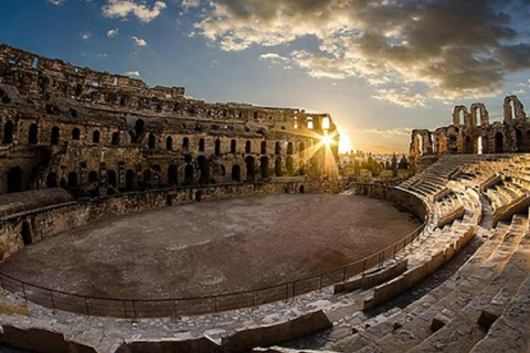 Vanuit Tunis en Hammamet: 2-daagse tour naar Ksar Ghilane en Tataouine