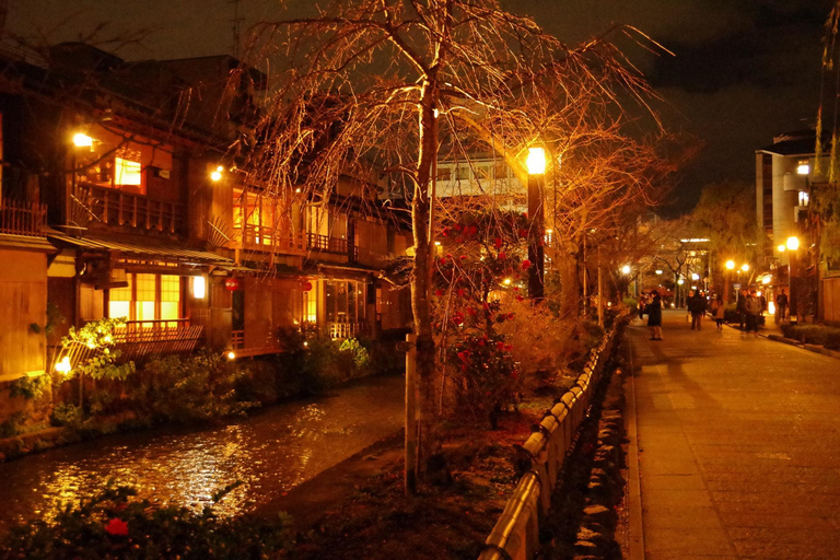 Quioto: Passeio noturno a pé por Gion com tradições de gueixasQuioto: passeio noturno a pé por Gion com tradições de gueixas