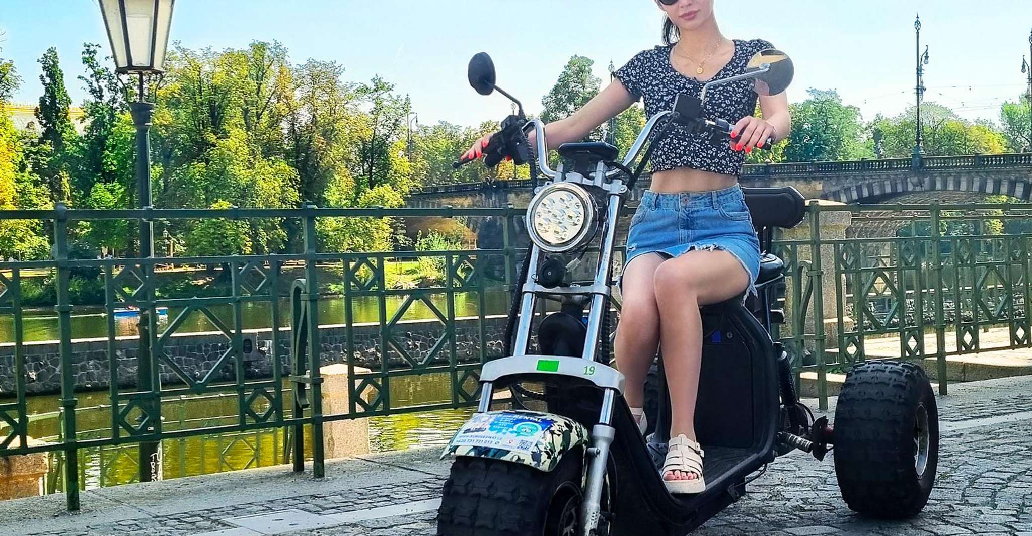Prague: City Highlights Guided Electric Trike Tour