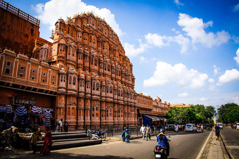 Jaipur: Tour panoramico della città di 2 giorni con taxi e guidaAuto + Guida turistica con biglietti d&#039;ingresso