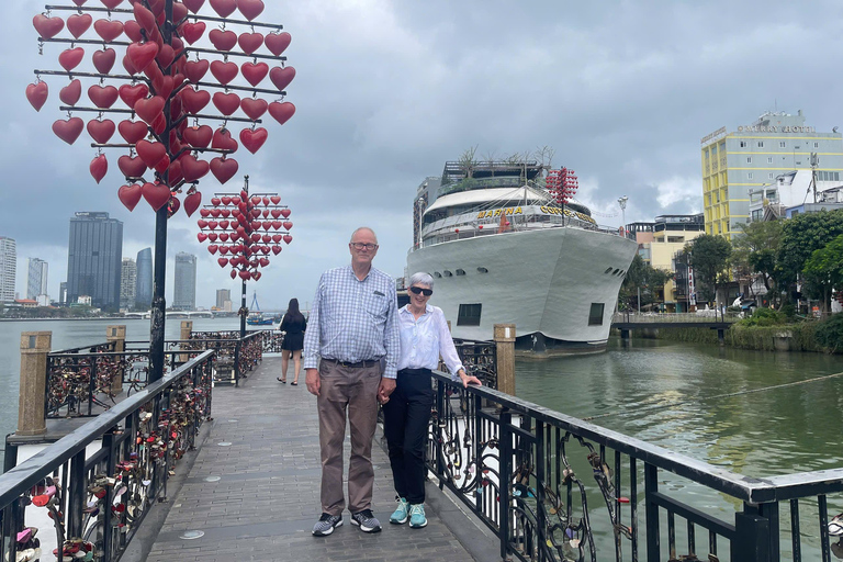 Avventura nella città di Da Nang: Cultura Storia Massaggio Tour privatoTour privato della città e del massaggio cieco in moto