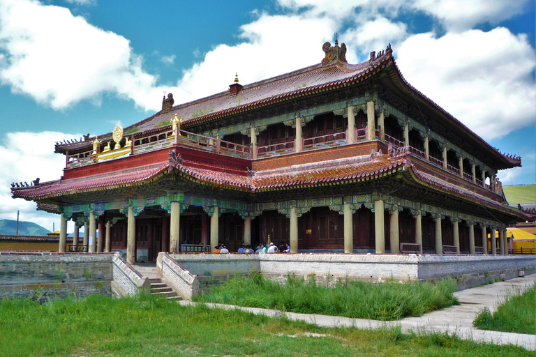 Lake Khuvsgul Escape – Explore Mongolia’s Blue Pearl