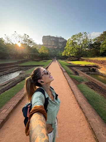 Sigiriya: Leeuwenrots, Dambulla en dorpsrondleiding met wandeltocht