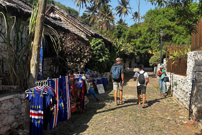 Cidade Velha - Private Tour to the First Historic City on Santiago Island Old Town - Private Tour to the First Historic City on Santiago Island