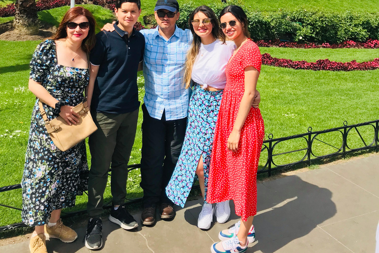 Private Slow Travel: Valparaiso Art, Coastal Boat Ride & Boutique Wine Private Slow Travel: Valparaíso Art, Coastal Boat Ride & Boutique Wine