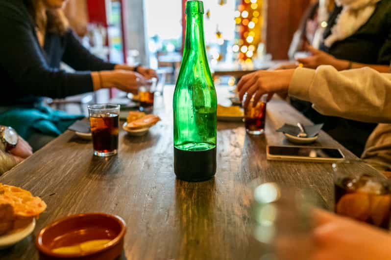 Barcelona El Born/Gothic Quarter Wine and Tapas Bar Tour GetYourGuide