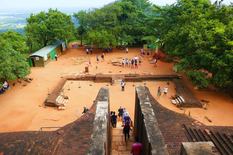 Sigiriya: Day Tour with Jeep Safari From Trincomalee