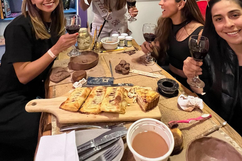 Bogotá: Artisanal Ceramics & Wine – A Sensory Experience Bogotá: Handmade Ceramics & Wine – Sensory Experience