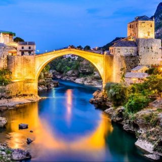 Da Dubrovnik: tour di Mostar, cascate di Kravica e Kajtaz