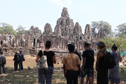 Siem Reap zwiedzanie Angkor Wat Bayon Angkor Thom Ta Promh