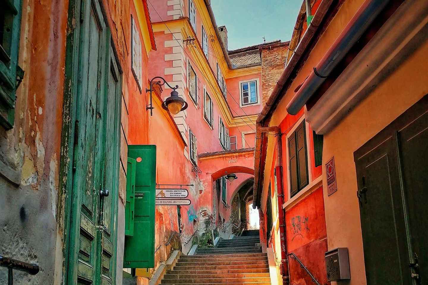 「ティミショアラ発！フネドアラ城とシビウの旅」