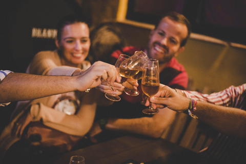 Jerez: Gastronomic Walk, Lunch and Sobremesa Flamenca