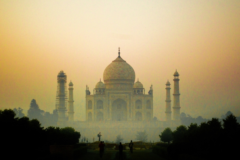 Von Delhi aus: 6 Tage Goldenes Dreieck Tour mit VaranasiOption 1: Auto Plus Guide