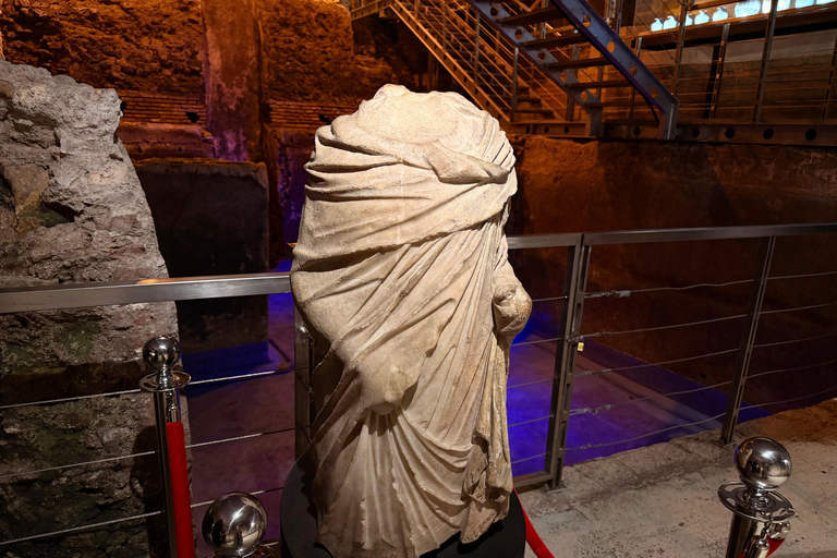 Rome: Trevi Fountain & the City of Water Guided Tour