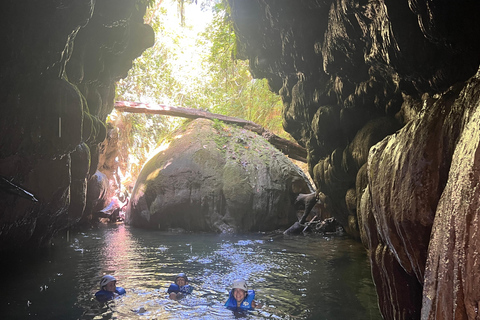 Vega Baja: Highlights views and Guided Tour in Caves