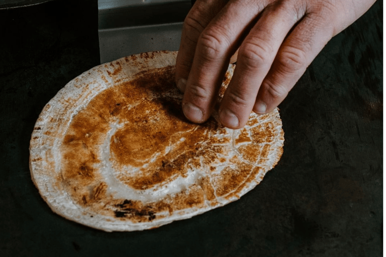 Guided Food Tour with Wine Tastings in Genoa Italiano